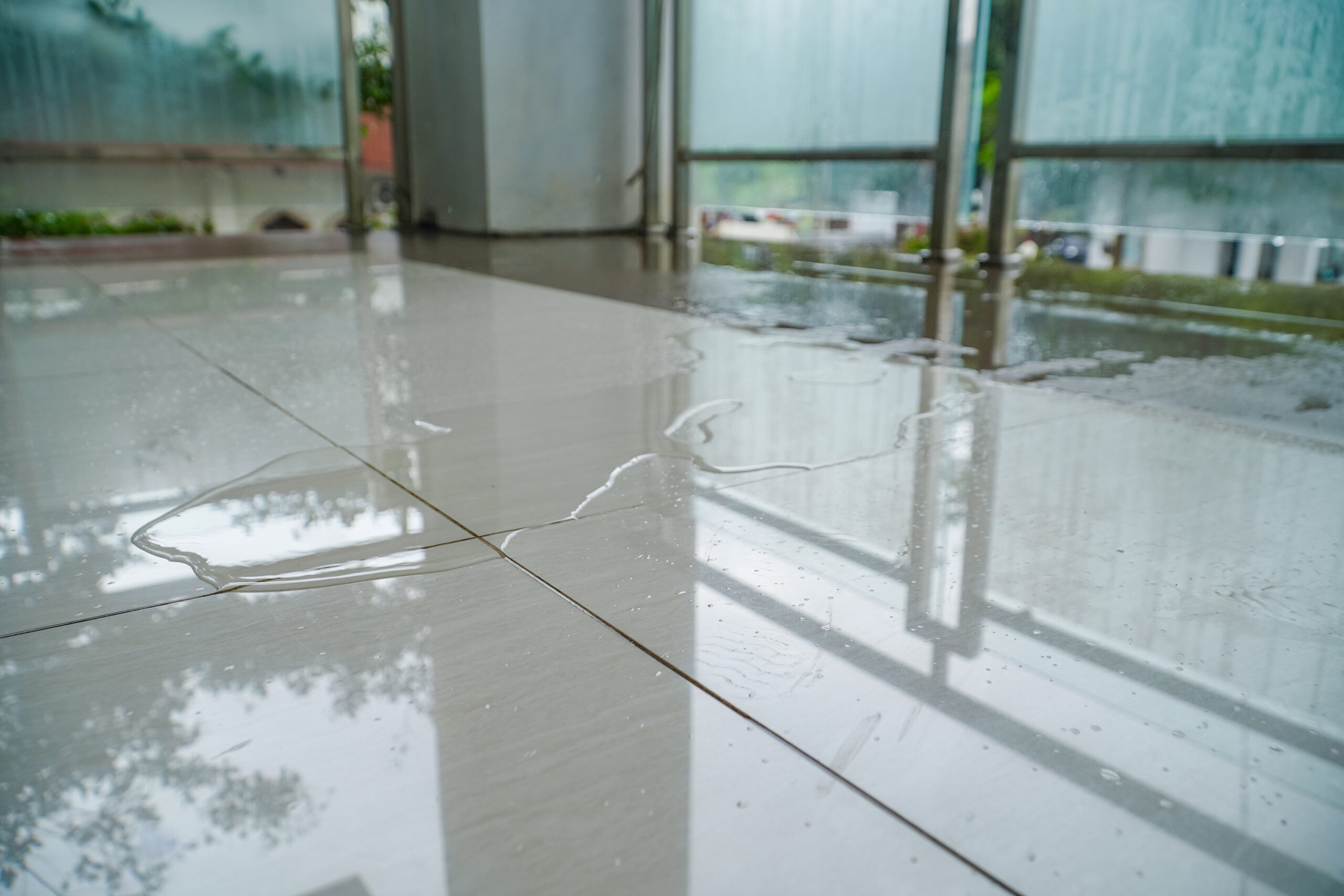 Read more about the article Common Mistakes Homeowners Make After a Flood and How to Avoid Them